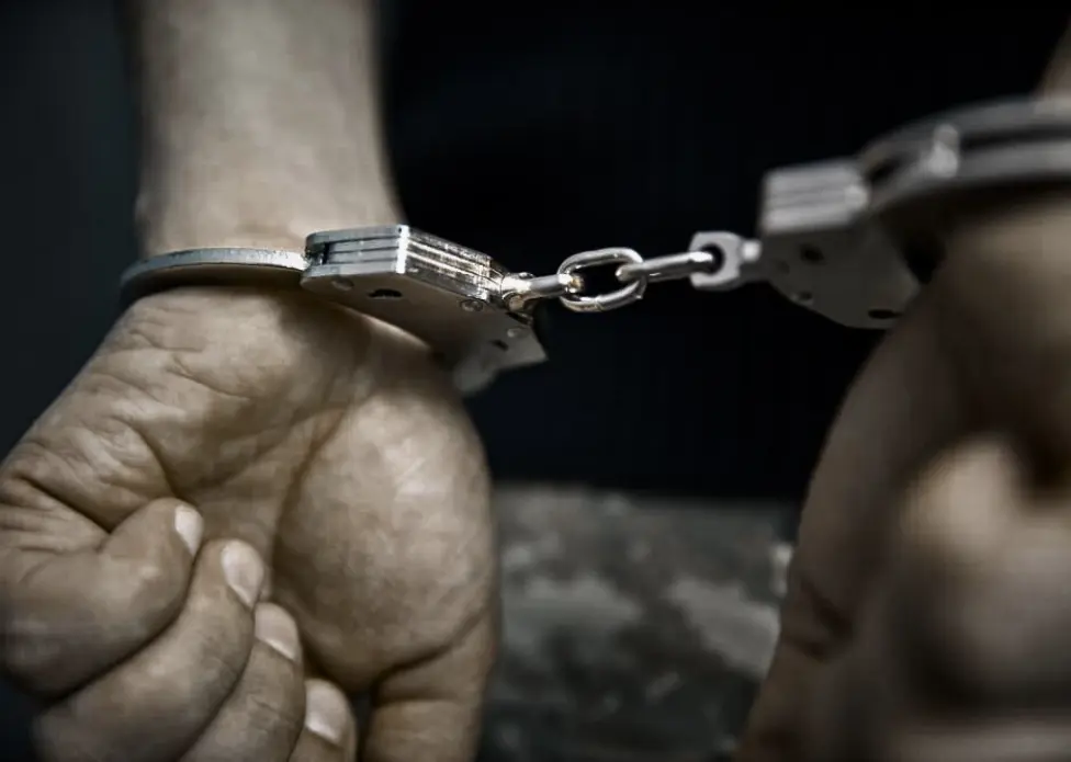 Homem é preso por estuprar prima de 11 anos em Mâncio Lima